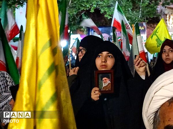 خاص ترین قاب های پنجاه و دومین شب از اجتماع مردمی در کاشمر 