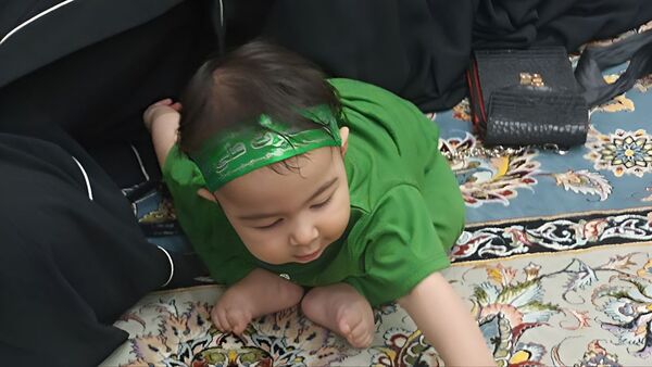 لالایی‌های مادران محمودآبادی برای طفل شش ماهه کربلا 