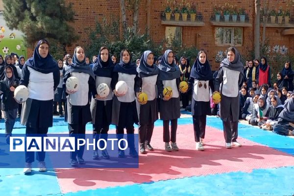  المپیاد ورزشی در دبیرستان ۱۳ آبان مشهد