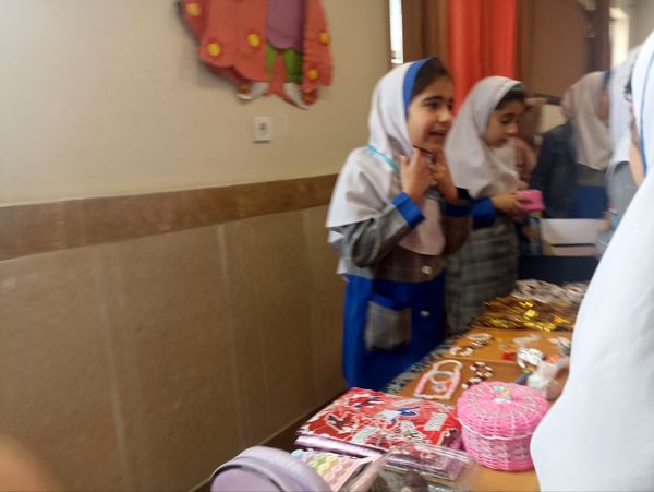 بازارچه در دبستان کبری سرشته 