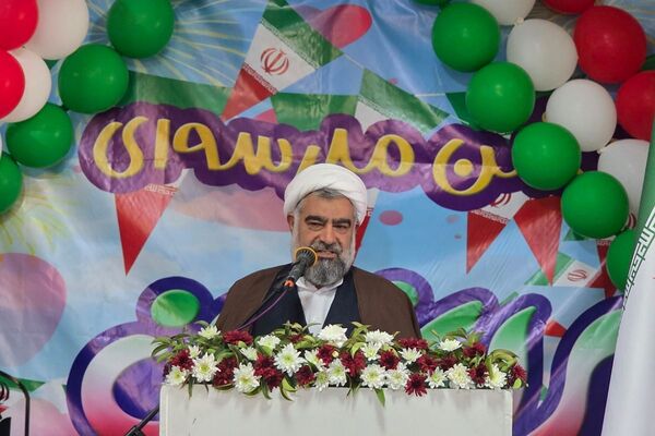 صدای طنین انداز زنگ انقلاب همراه با جشن ایرانمون در دبستان کوثر جوادآباد