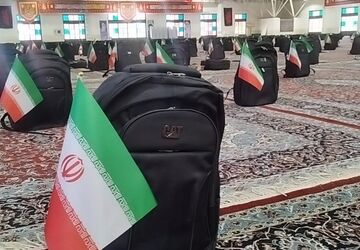 آغاز توزیع ۵۰ هزار بسته لوازم‌التحریر میان دانش‌آموزان اصفهانی