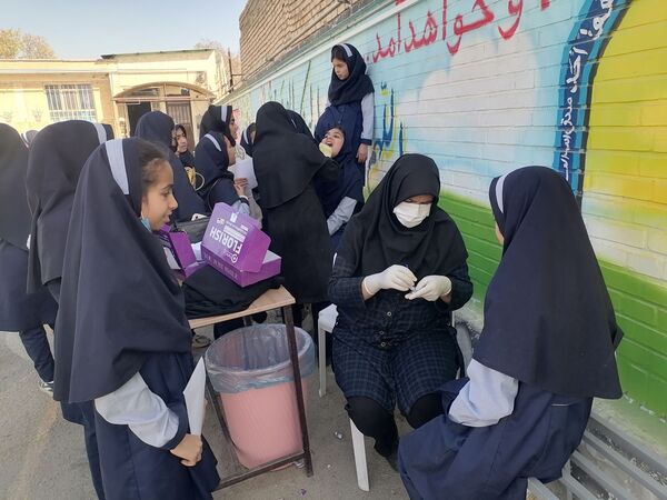 وارنیش فلوراید برای دانش آموزان دبستان ناهید نخودی 