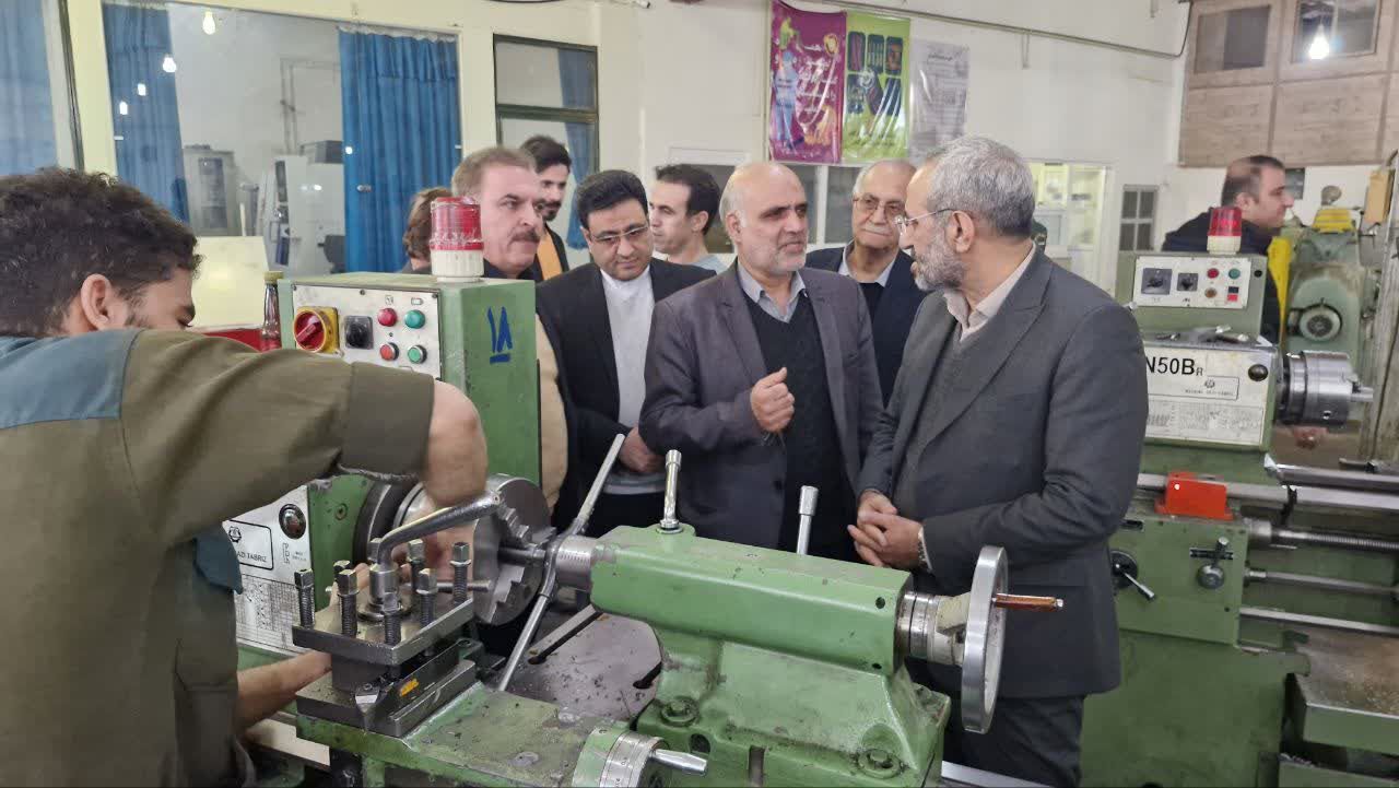 سومین جلسه هیات‌امنای هنرستان ماندگار ابوذر