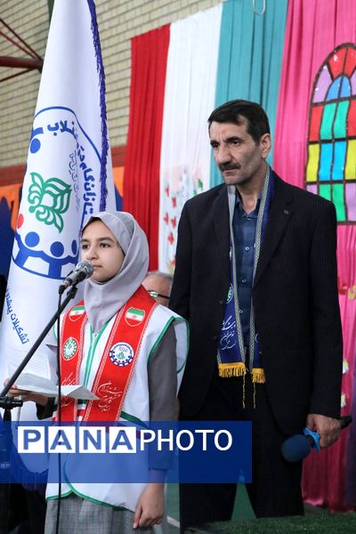 همایش «یاوران انقلاب» در بهارستان‌دو