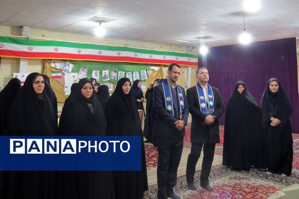 فجر دانش آموزی در قلبِ ری