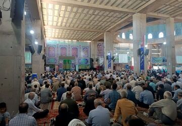 زیارت اربعین همایشی از جبهه حق علیه باطل است 