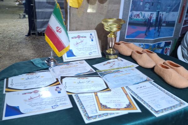 نمایشگاه اسوه و دستاوردهای پایگاه مقاومت بسیج شیراز 