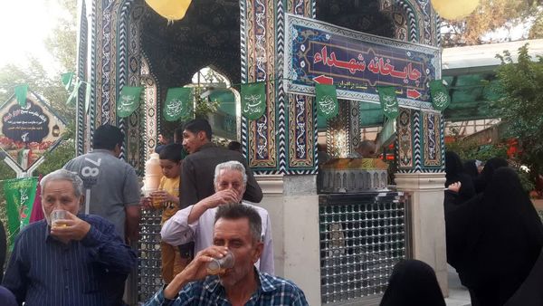 گلباران مزار شهدای سادات در قم