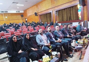 نشست هم‌اندیشی با محوریت تبیین اهداف و برنامه‌های اردوی راهیان نور در ورامین