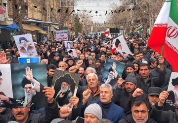 بیعت مردم سراب با سومین علمدار انقلاب اسلامی ایران 
