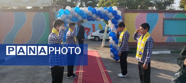  جشن جوانه‌ها در دبیرستان پسرانه متوسطه اول میرزا حسن افشار ناحیه 7 مشهد