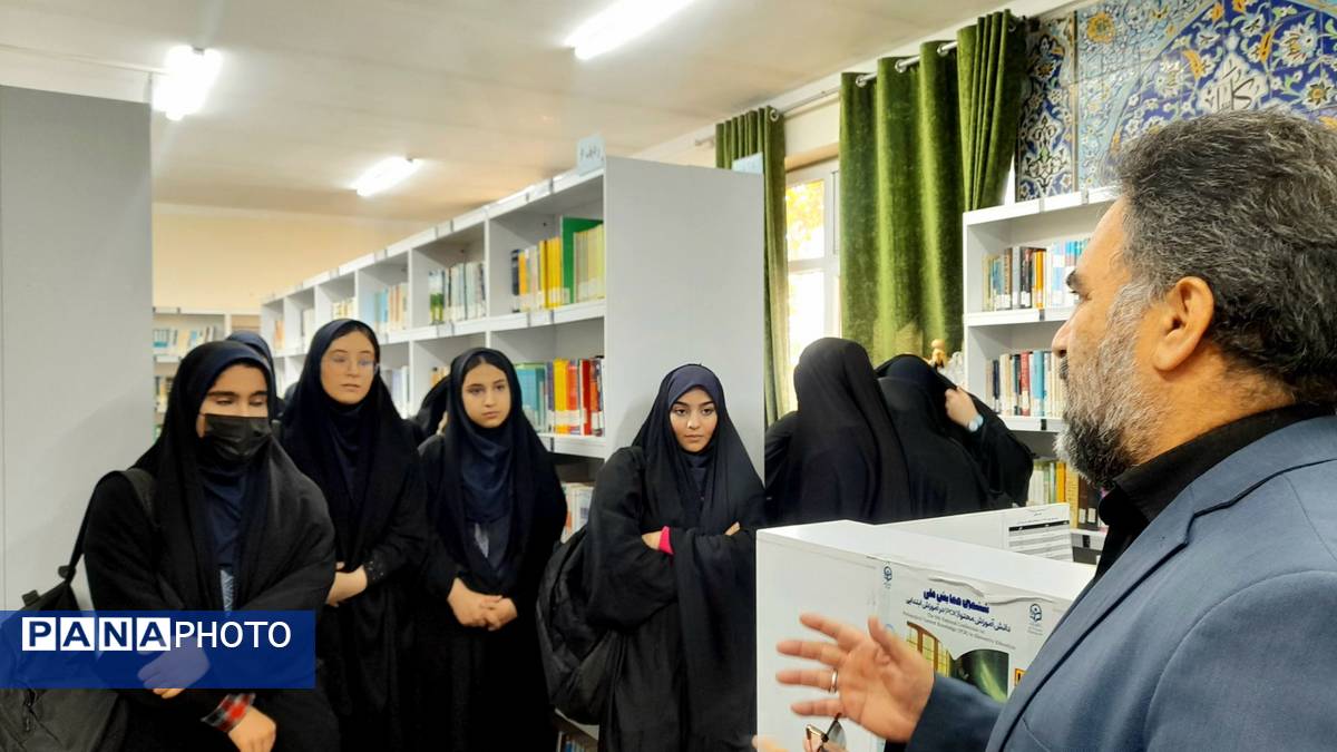 بازدید علمی دانش‌آموزان شاهد عصمت ناحیه 3 کرج از دانشگاه فرهنگیان پردیس امیرکبیر کرج