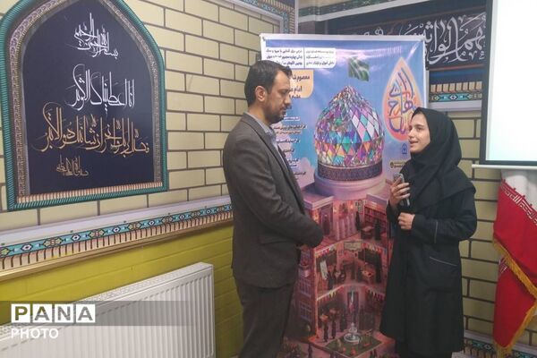 نماز مادر و دختری در دبیرستان عفت آهنگری 