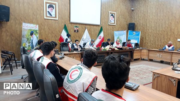دوره توانمند سازی اعضای خانه های هلال روستایی نیشابور