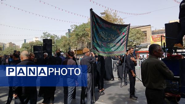 عزاداری زائران حضرت رضا (ع) 