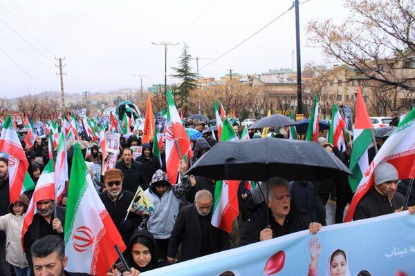 حضور حماسی مردم شهرستان پردیس در راهپیمایی روز قدس با وجود بارندگی