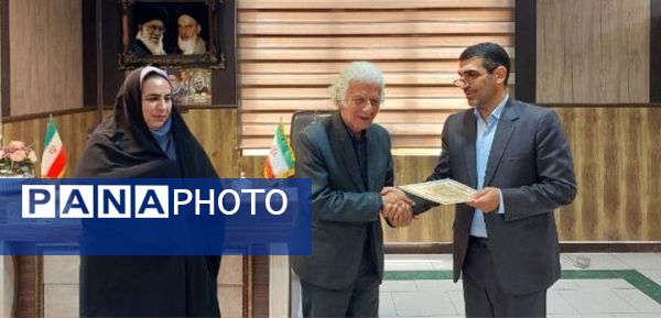 تقدیر از دانش آموز خبرنگاران پانا در قائمشهر