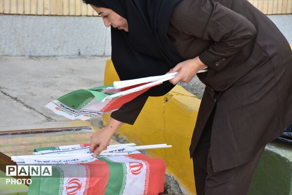 بوی ماه مهر در دبیرستان شبانه‌روزی نجمیه حاجی‌آباد پیچید