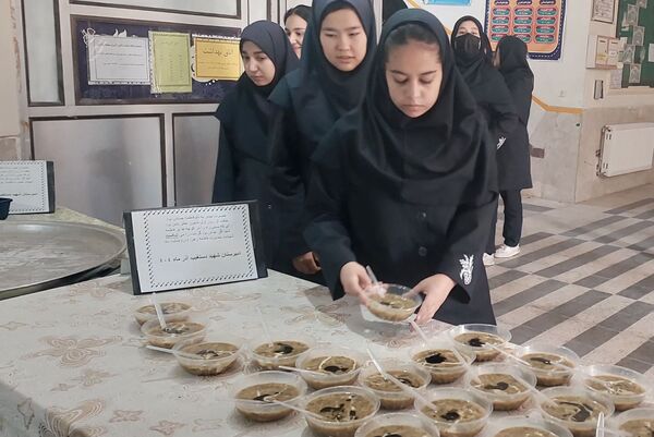 برپایی موکب شهادت حضرت زهرا(س) در دبیرستان شهید محمدتقی دستغیب ناحیه ۳ 