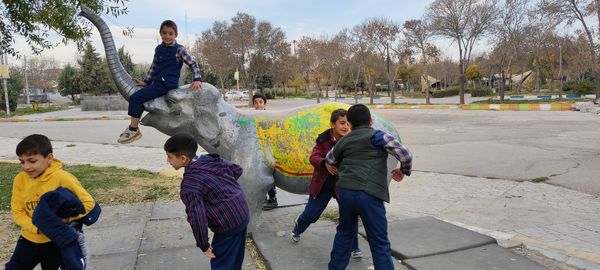 برگزاری اردوی یک‌روزه دانش‌آموزان دبستان مبین
