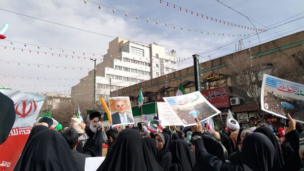 حضور بی سابقه مردم مشهد در راهپیمایی سالگرد پیروزی انقلاب اسلامی 