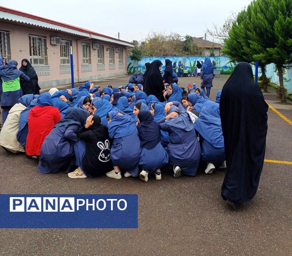برگزاری مانور زلزله و ایمنی در مدارس خشکبیجار