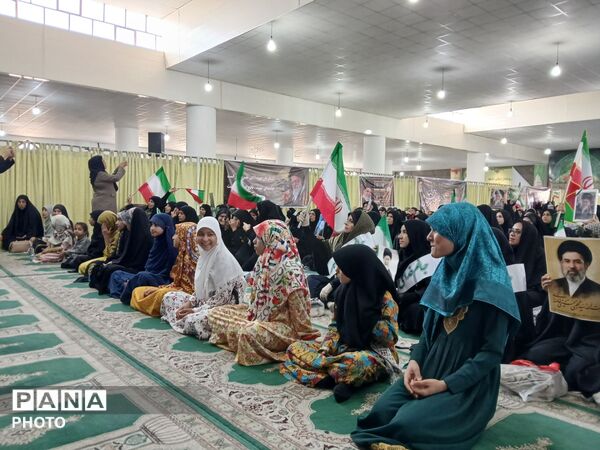 بیعت بانوان جیرفت‌زمین با رهبر انقلاب اسلامی