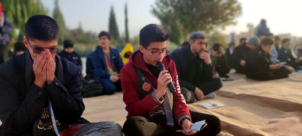 زیارت عاشورا و غبار روبی مزار شهدای گمنام نیشابور