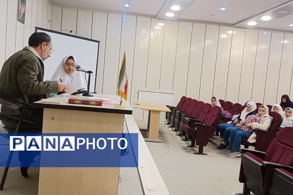 برگزاری مرحله منطقه‌ای استعدادیابی قرآنی دختران در رودهن 