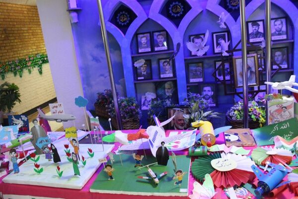 گرامیداشت فرهنگ ایثار با تقدیر از دانش‌آموزان فرزند شهید در منطقه ۵