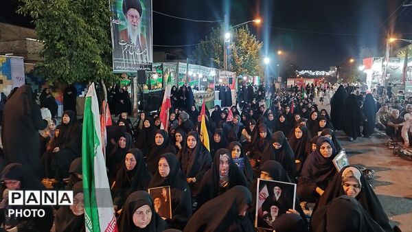 همزمان با سراسر کشور؛ حضور پرشور مردم در چهلم رهبر شهید در پلدختر