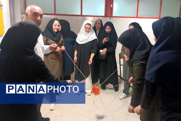 برگزاری دوره‌های توانمند سازی در دبستان ۱۸ دی ناحیه دو شهرری با حضور مدرس سازمان دانش‌آموزی 