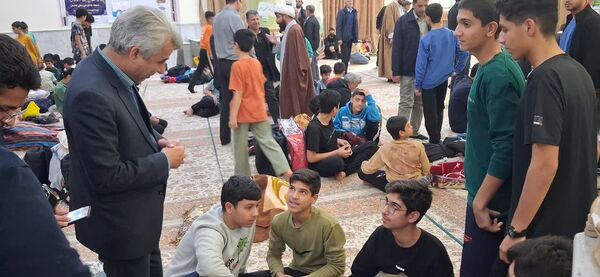 حضور مدیر آموزش و پرورش کاشمر در جمع معتکفین مسجد جامع کاشمر