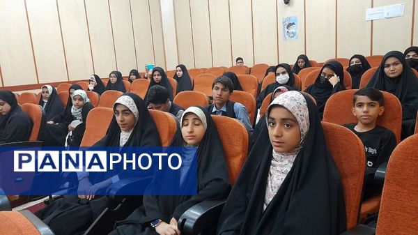 نشست صمیمی مسئولان صداوسیمای قم و خبرنگاران پانا