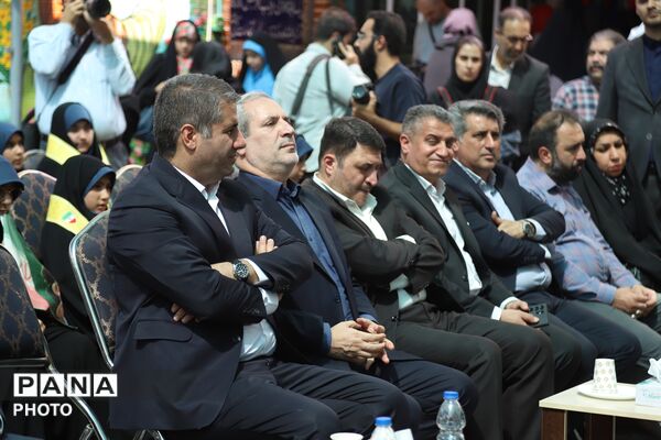 جشن شکوفه ها با حضور وزیر آموزش و پرورش 