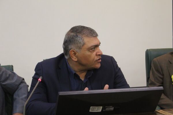 نشست خبری انجمن داروسازان یزد