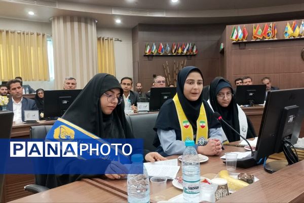 دیدار وزیر آموزش‌وپرورش با نماینده تشکل‌های دانش‌آموزی استان فارس