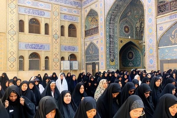 مراسم تشییع پیکر شهید جانباز حاج احمد شیخ حسینی در حرم سید علاءالدین حسین(ع)