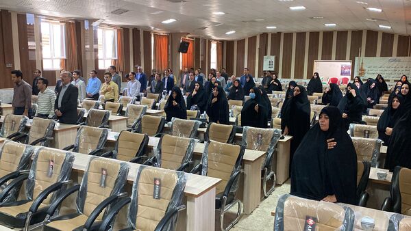 همایش مدیران مدارس شهرستان مه‌ولات در آستانه هفته بزرگداشت مقام والای معلم