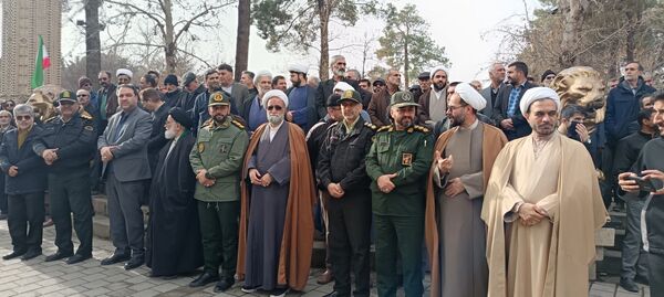 اجتماع مردم بصیر و انقلابی نیشابور در آغاز دهه فجر