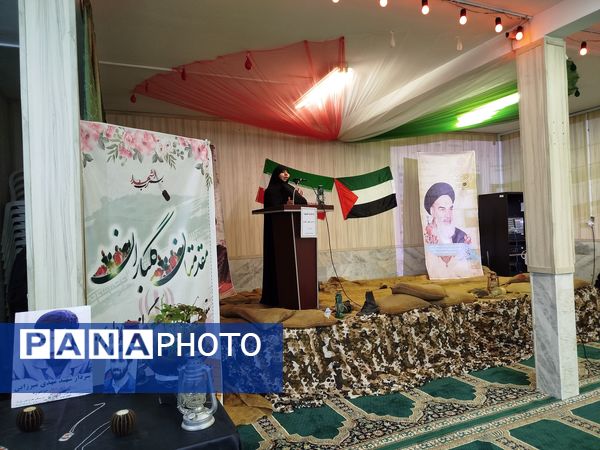 یادواره شهدا در دبیرستان شاهد فاطمیه مشهد