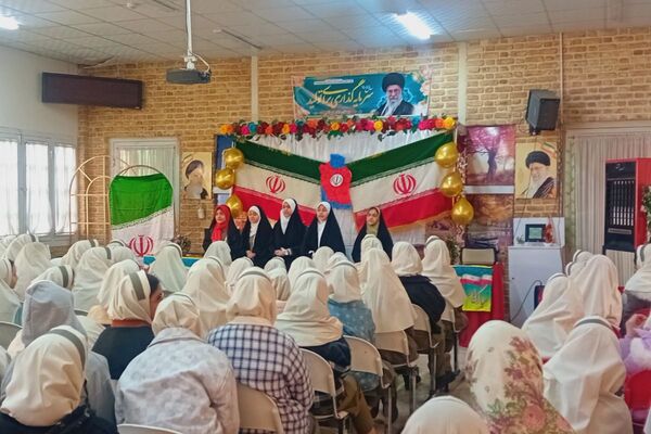 جشن پیروزی انقلاب اسلامی در مدرسه دکتر کیهانی1