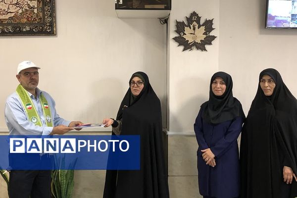 بیست و ششمین سالروز تاسیس سازمان دانش‌آموزی در دبستان طواف و معماریان ناحیه دو شهرری 