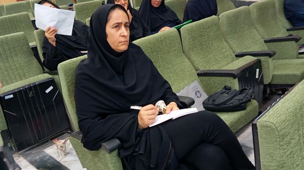 تجهیز مراقبان سلامت مدارس استان چهارمحال وبختیاری به ابزارهای نوین