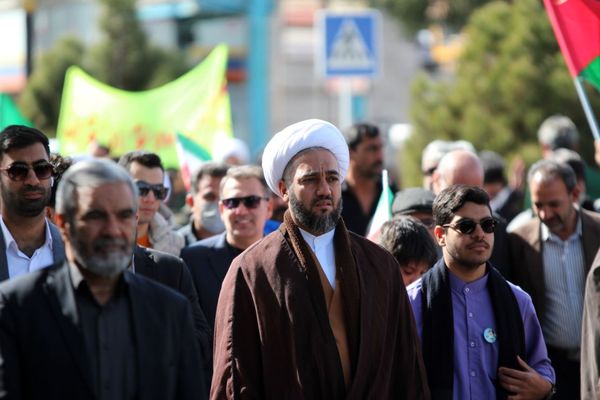 راهپیمایی ۲۲ بهمن در شهرستان بم 