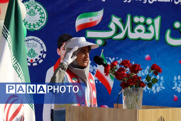 برگزاری برنامه نمادین استانی و مانور تشکیلاتی یاوران انقلاب در خراسان رضوی