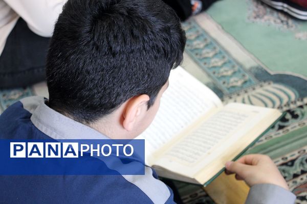 محفل قرآنی دانش آموزان در گلوگاه