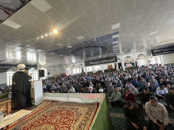 نماز جمعه در شهرستان کاشمر 