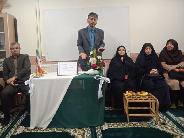  اجرای طرح انس با قرآن دبیرستان خاص نمونه فرهنگ مهر فاطمی